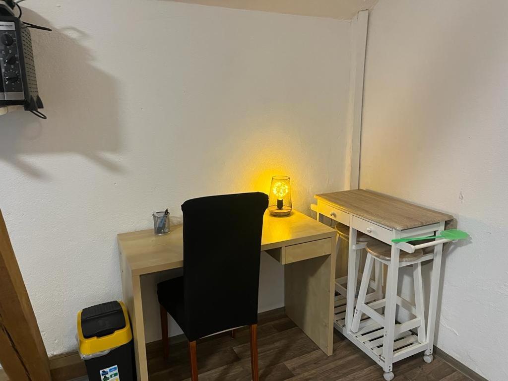 Monteurzimmer Bei Energyfreund Knetzgau ภายนอก รูปภาพ